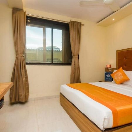 Aster Hotel Near Mumbai Airport Zewnętrze zdjęcie