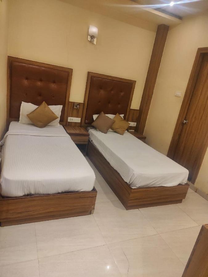 Aster Hotel Near Mumbai Airport Zewnętrze zdjęcie